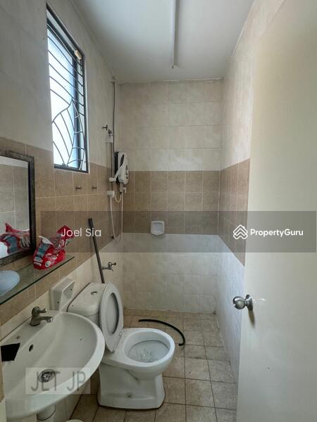 For Sale - Bandar Bukit Tinggi 2 Double Storey 24x75 Superlink renovated House For Sale